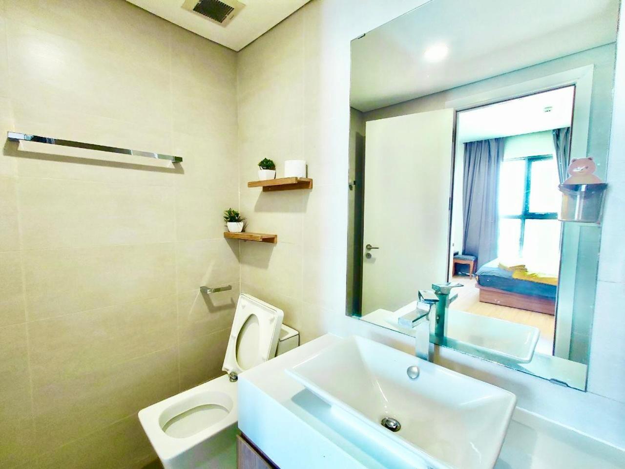 Premier Aparts - Soho Residence, City Central, 10Mins To Benthanh Market, Buivien Street Cidade de Ho Chi Minh Exterior foto